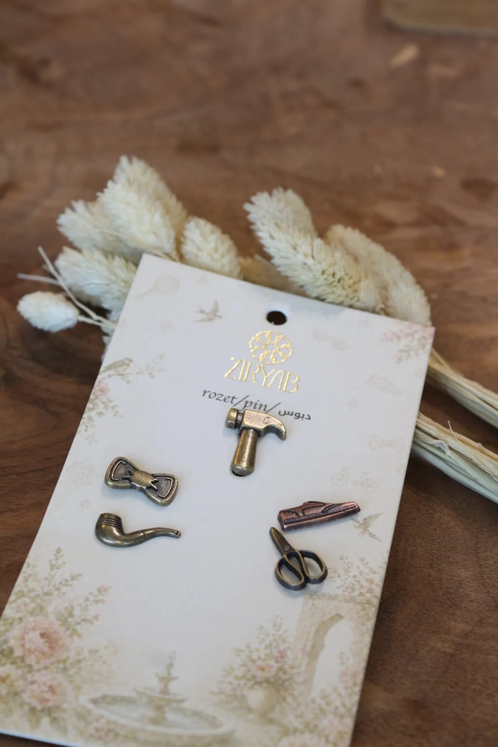 Anstecker-Set Fünf Charaktere